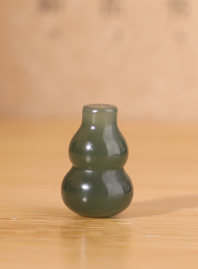 正品天然和田玉晴水精品小葫芦