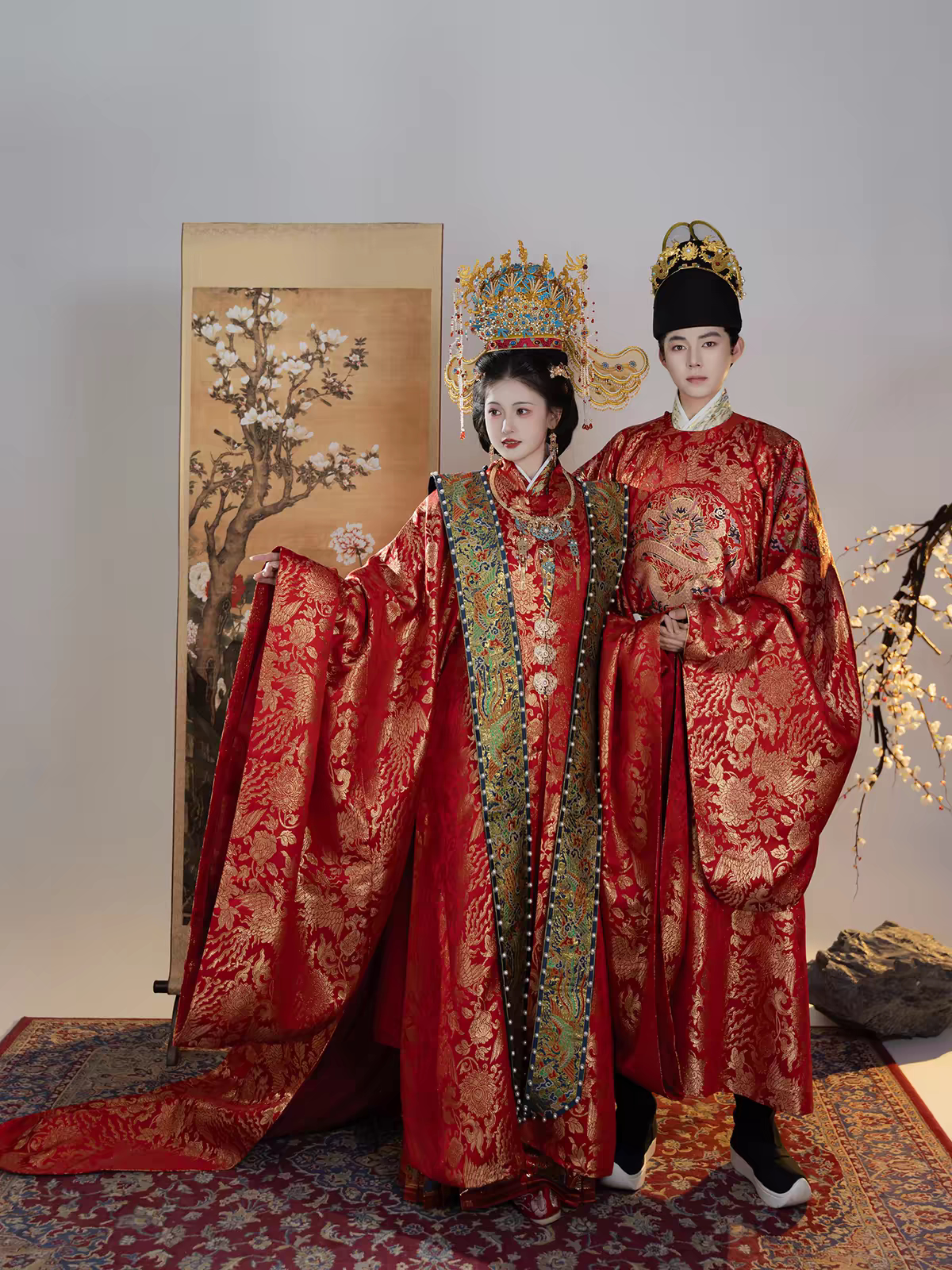卿如故汉服明制拖尾大袖衫大衫马面裙女婚服礼服出阁服凤冠霞帔图片