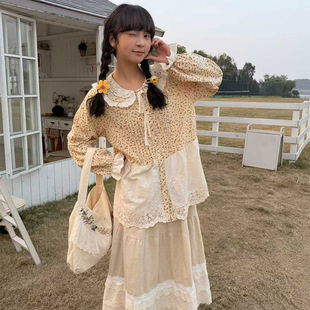 森日韩软妹娃娃领碎花拼接棉质长袖衬衫甜美女镂空下摆衬衫上衣