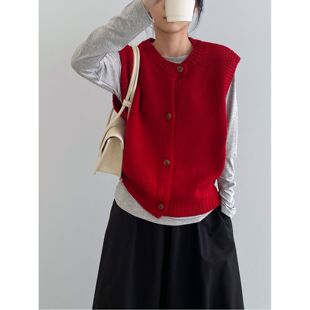 那末春~复古单排扣圆领针织马甲女宽松显瘦叠穿氛围背心上衣