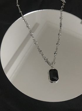 小众设计感十字架黑曜石复古ins锁骨链项链 暗黑宝石方块吊坠甜酷