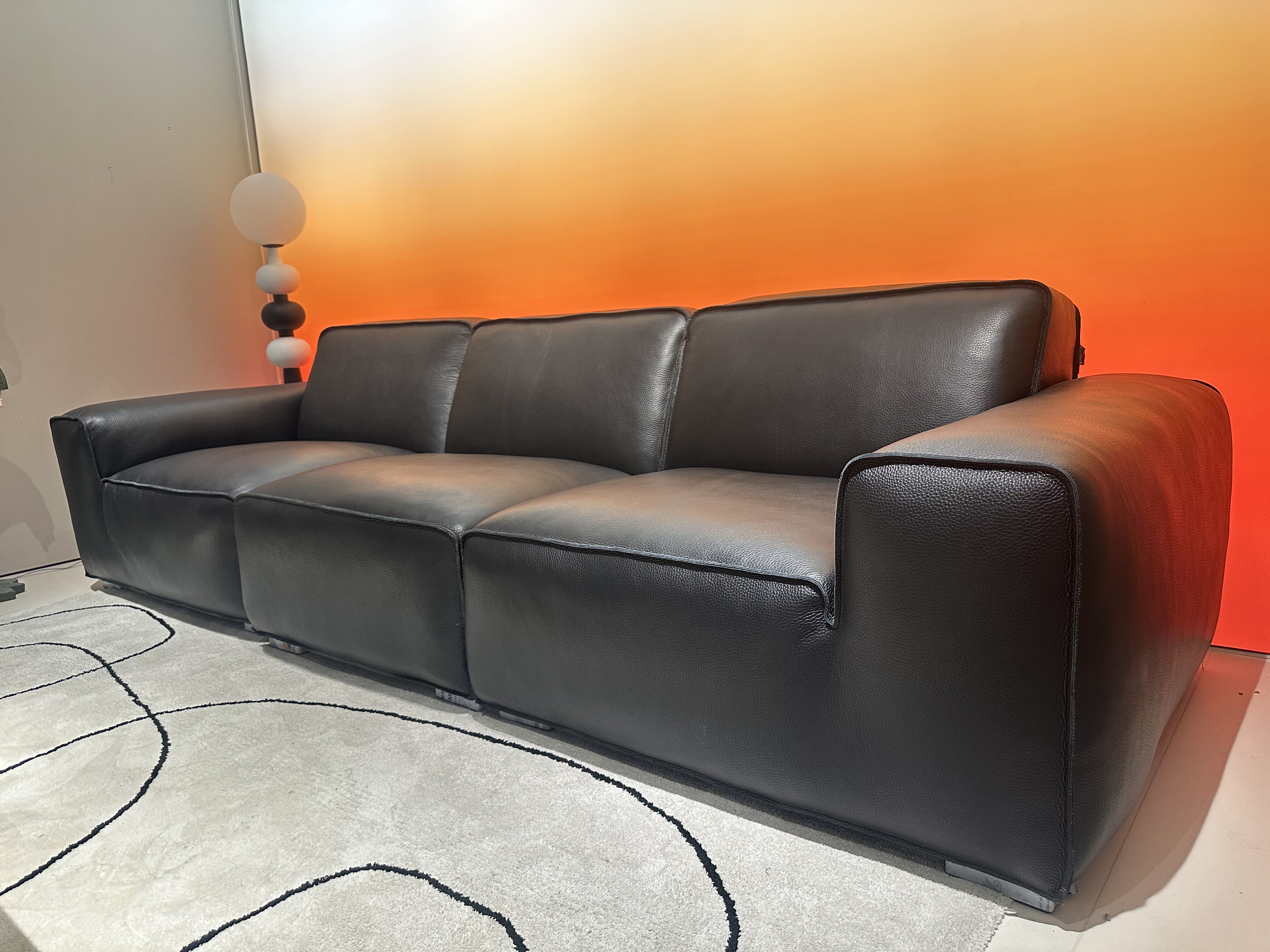 佛山沙发大黑牛2.0全牛皮半青皮沙发半青皮大黑牛沙发政府补贴