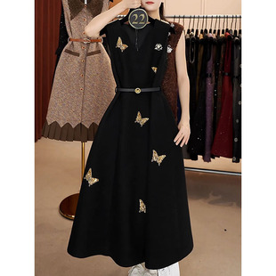 高级感小众设计蝴蝶V领马甲裙2025冬季新款时尚减龄轻奢洋气A字裙