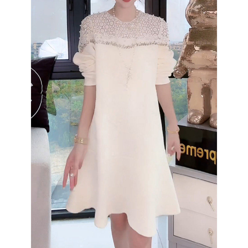 高档洋气减龄镶钻连衣裙2025秋冬新品超仙气质名媛宽松显瘦A字裙,女装/女士精品,连衣裙,淘宝优惠券,粉丝福利购,淘宝优惠卷