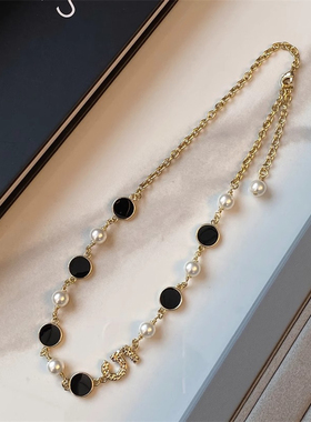 黑色珐琅圆牌耳环短项链