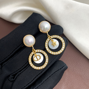 奧米迪奧D珍珠母贝耳环女轻奢气质高级感不对称耳钉2025新款耳饰