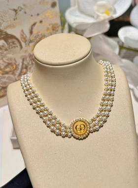 字母纽扣多层珍珠项链女冰透黄choker颈链锁骨链轻奢高级24新款