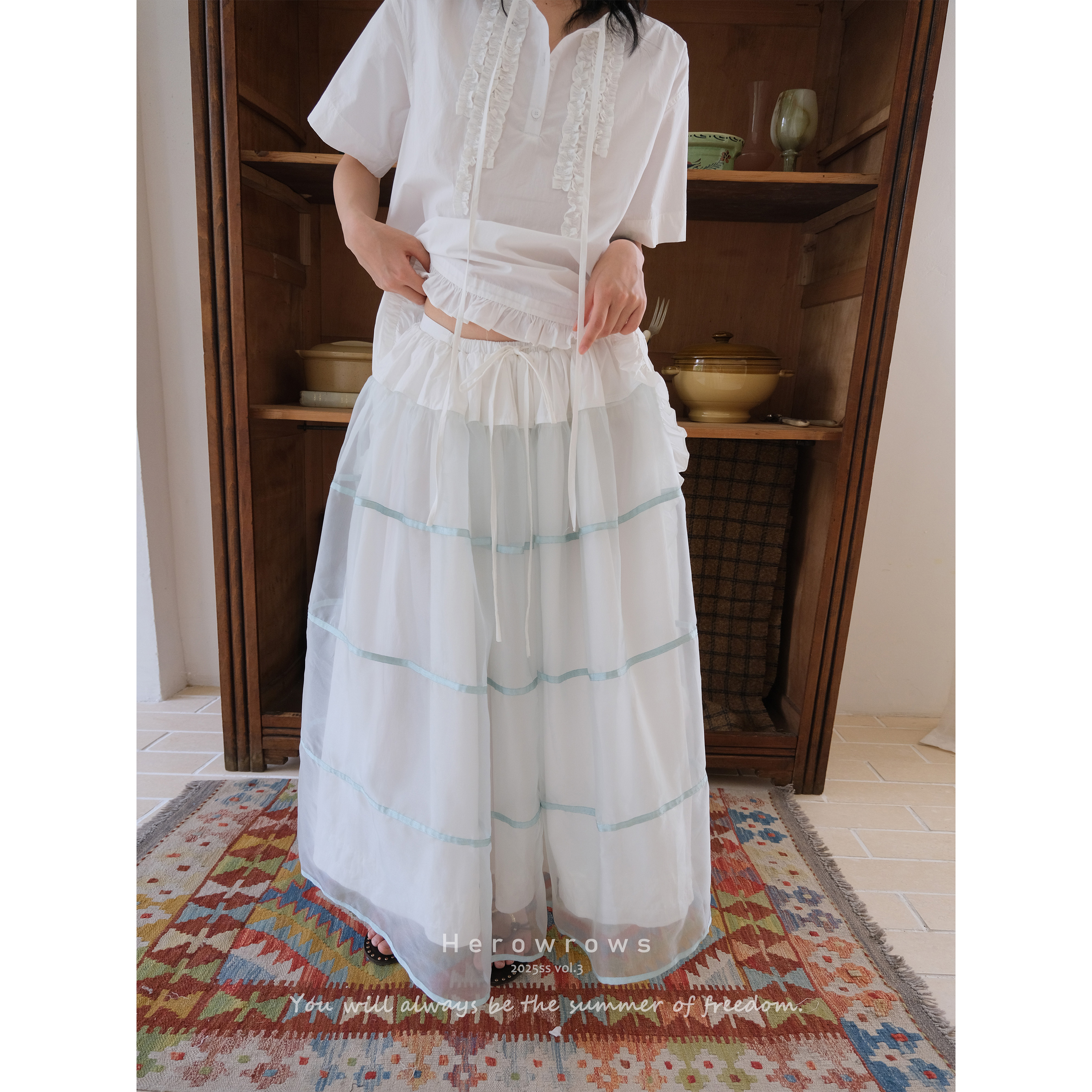 Herowrows25新品 轻盈透视纱半身裙 正反两穿大量感蓬蓬裙