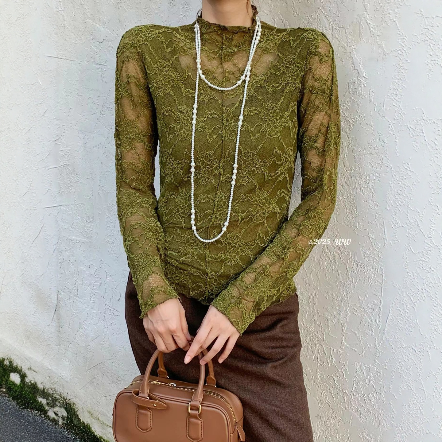 欧洲站2025冬季新款蕾丝打底衫