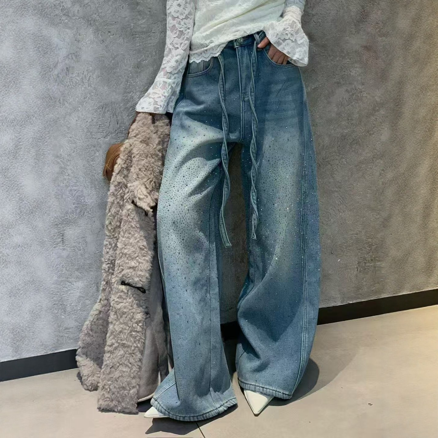高腰抽绳镶钻变色加绒阔腿牛仔裤