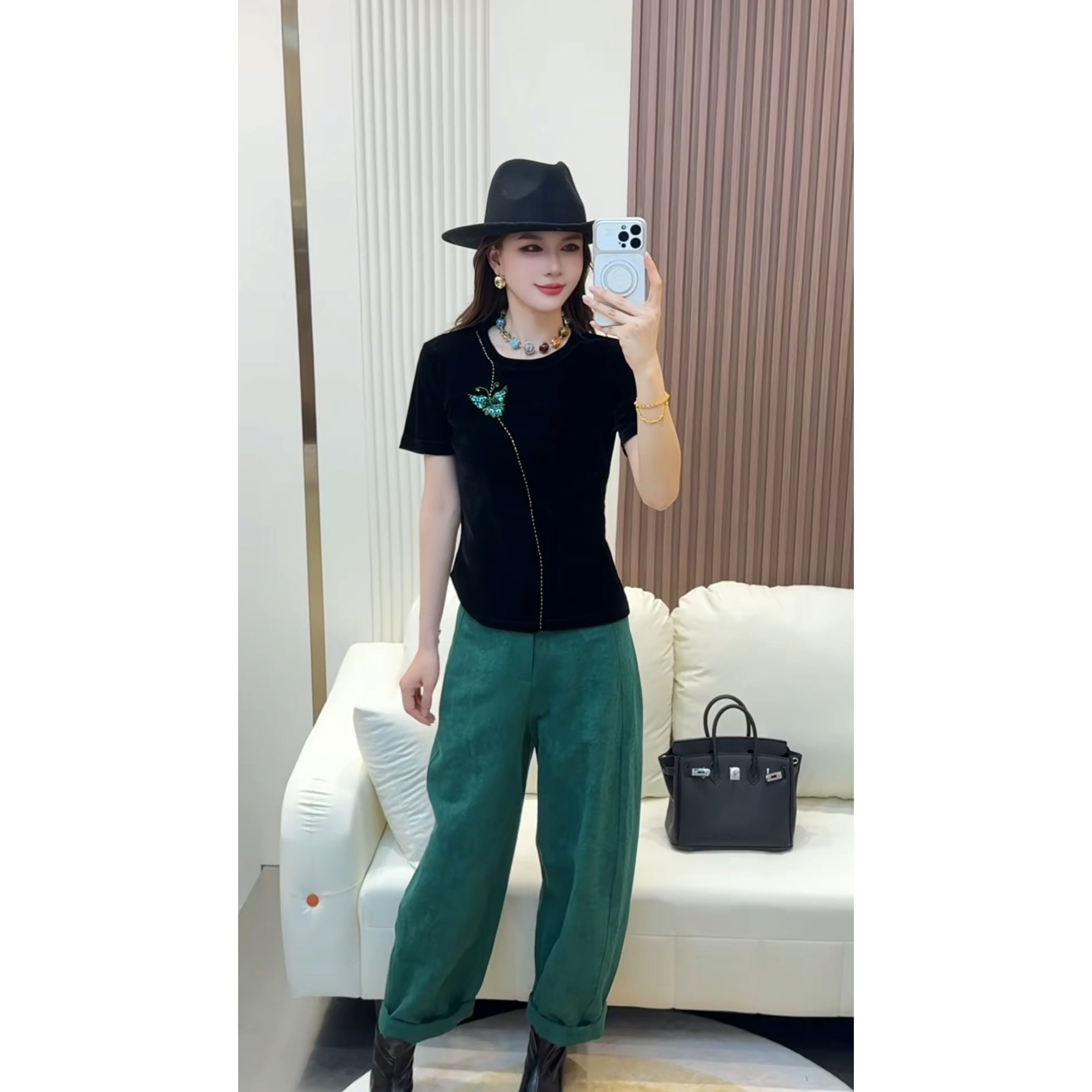 秋季新款亮片蝴蝶钉珠短袖T恤女