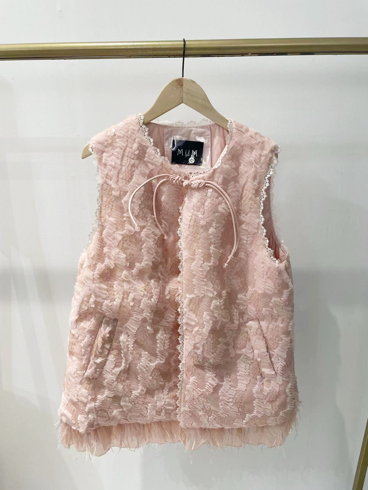 欧洲站2025秋冬新款重工亮片盘扣拼毛絮网纱轻薄羽绒服马甲外套女