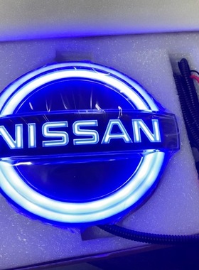 适用途达途乐发光车标灯一抹蓝渐变高亮动态流水中网灯改装Y61Y62