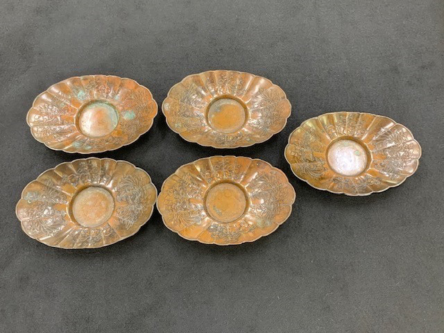 日本花草图案锡包铜老茶托，五个，尺寸见图，非常细致精美的物品
