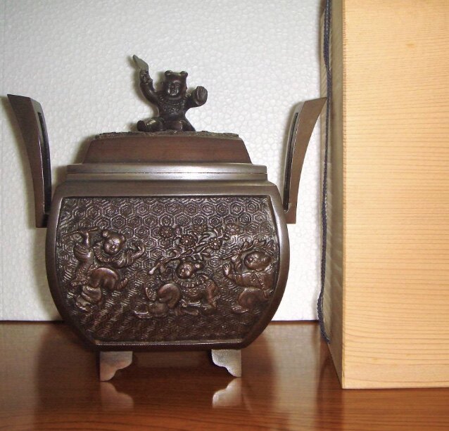 善祐作品铜香炉，大件古物品，重约1.96千克，高约19厘米宽18厘米