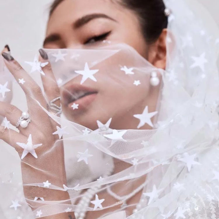 星星网纱3米长款拖尾婚纱头纱韩式旅拍新娘头纱影楼造型头饰配饰