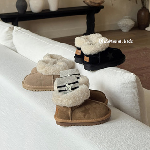 宝宝羊毛雪地靴子2025冬季新款五角星棉靴男女童加绒加厚短靴真皮