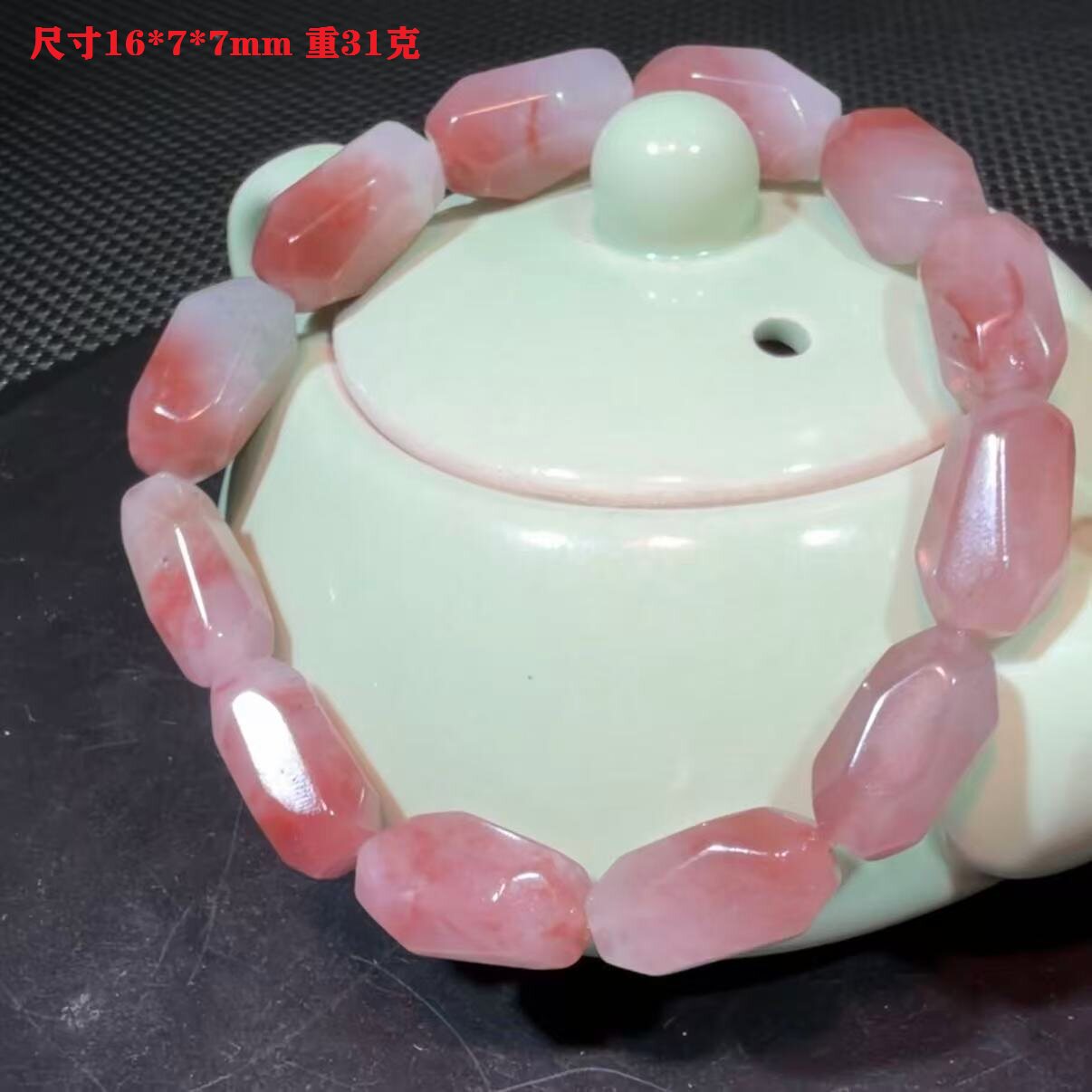 桂林鸡血玉冰粉手串贵妃料随形冻底鸡血石精美精品男女收藏佩戴