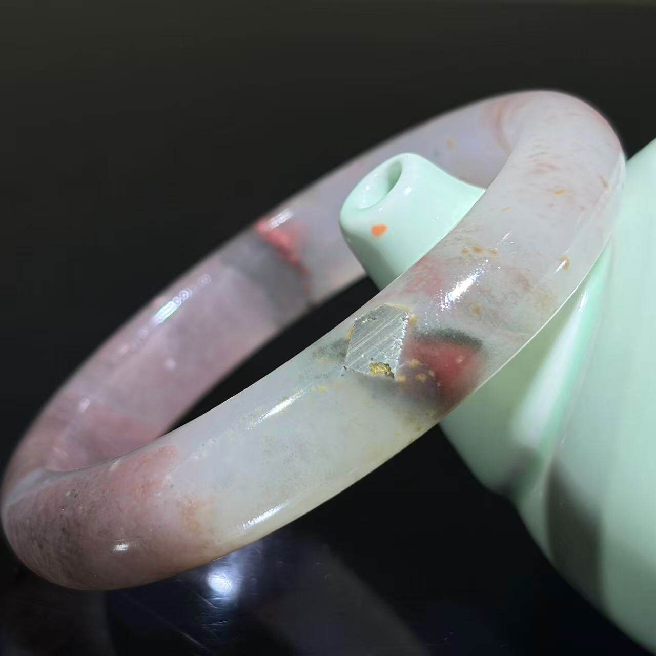 三彩手镯桂林鸡血玉贵妃料镯子鸡血石玉石手镯原石精美玉镯精品