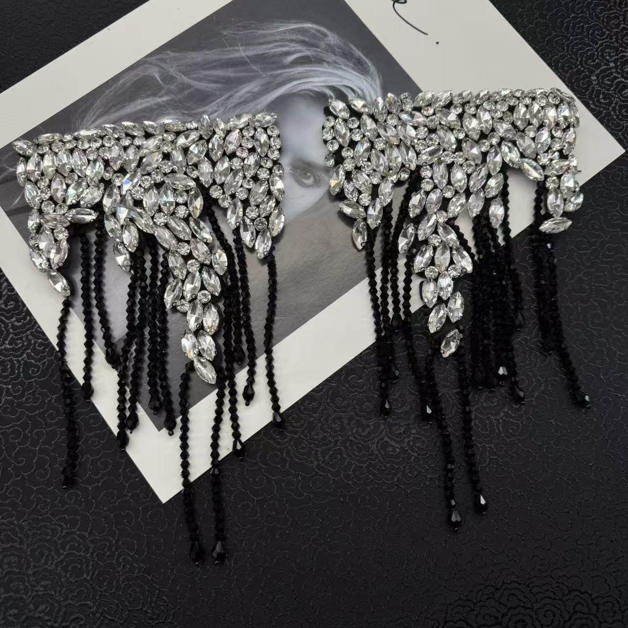轻奢满钻坠落繁星水晶流苏肩章皇冠配饰别针款WW036,饰品/流行首饰/时尚饰品新,其他DIY饰品配件,淘宝优惠券,粉丝福利购,淘宝优惠卷