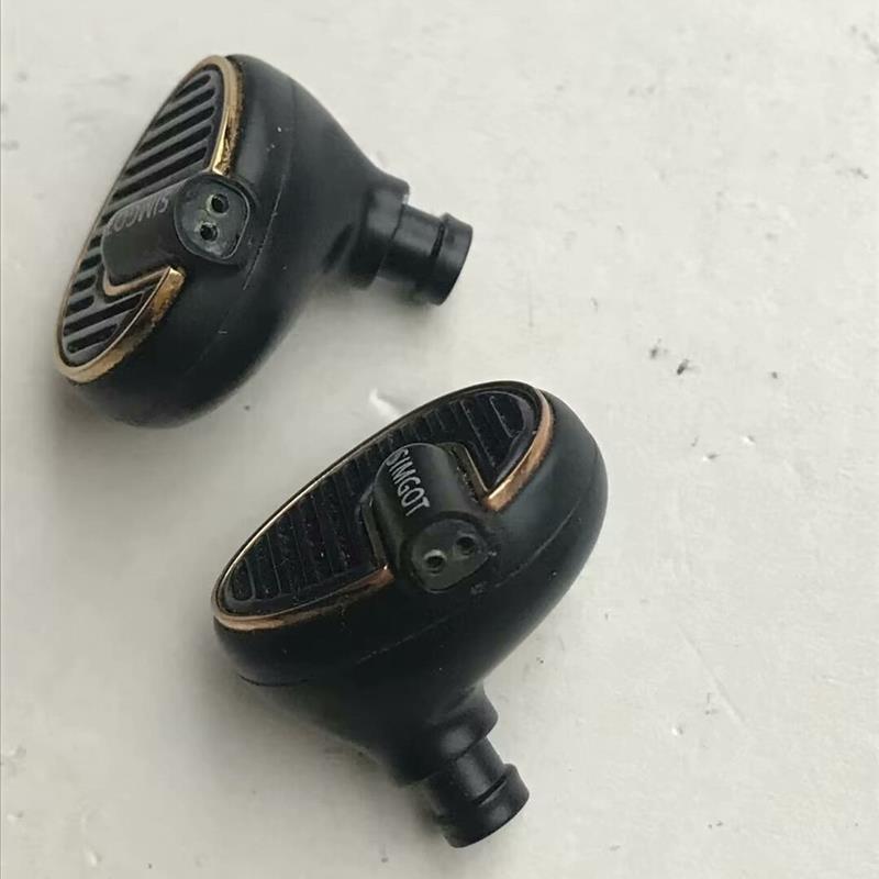 兴戈 铜雀EN700 PRO 成色如图,二手购得,没有胶套议价