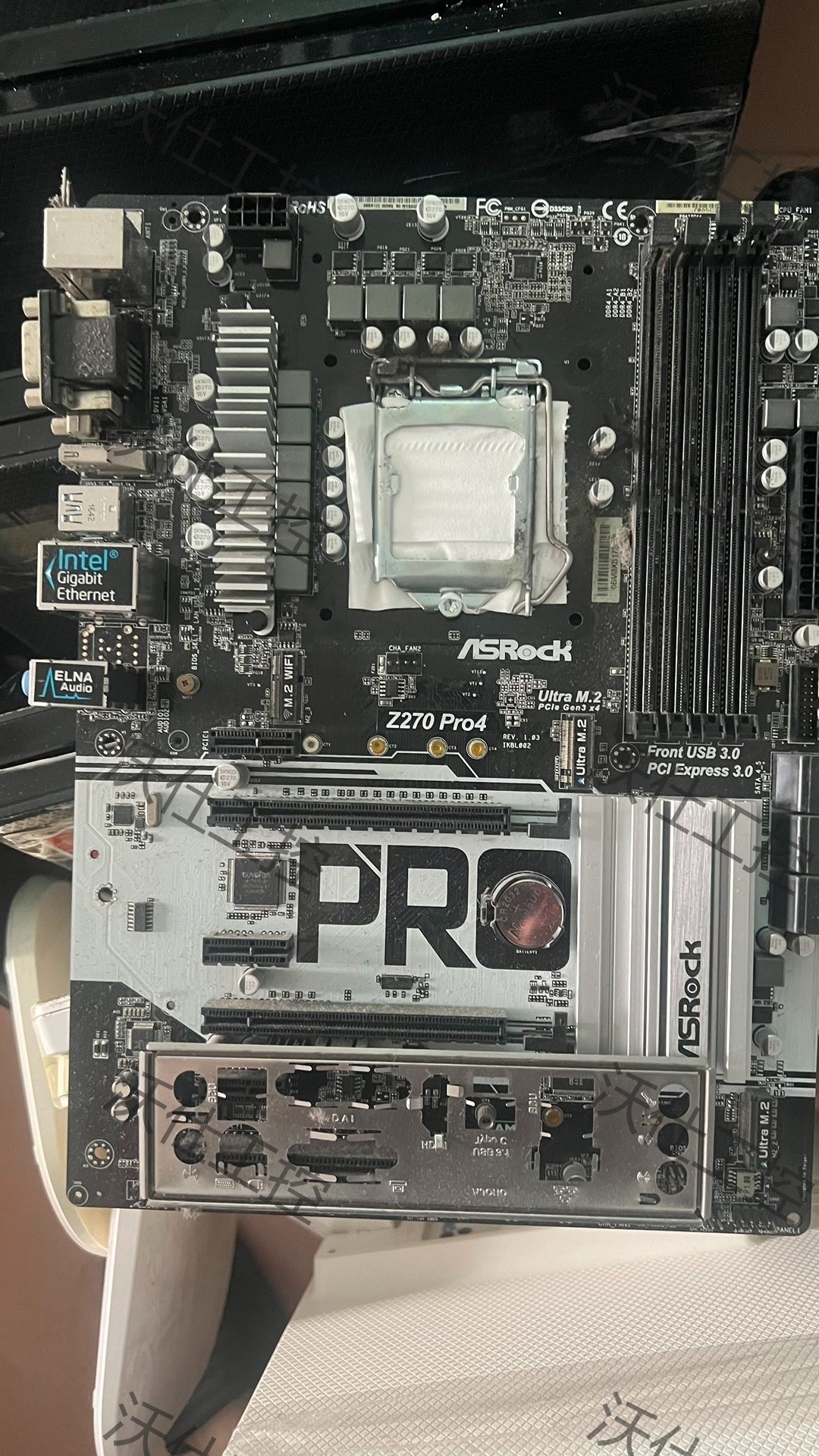 华擎z270m pro主板挡板齐全四个内存插槽DDR4