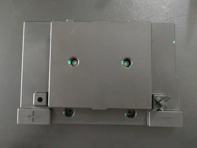 拆机荣威Ei6电池管理系统采集板， 成色如图，议价