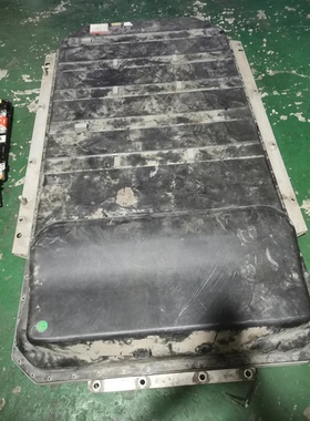 哪吒U 蜂巢能源磷酸铁锂动力电池包S30-2101010RA ，320V 208Ah,