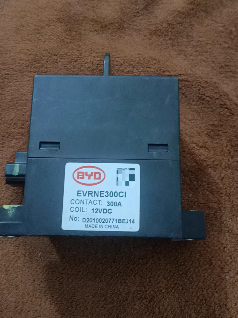 比亚迪原装EVRNE300CI继电器，300A，12VDC，成色如图