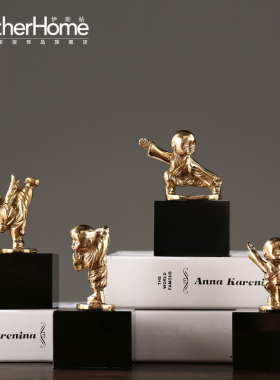 简约现代风样板间橱窗金属摆件