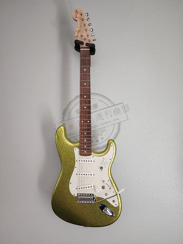 标价88折Fender芬达Custom Shop Dick Dale签名款电吉他010-6100
