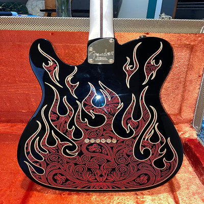 Fender芬达电吉他红色焰纹