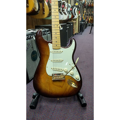 Fender芬达75周年纪念款电吉他