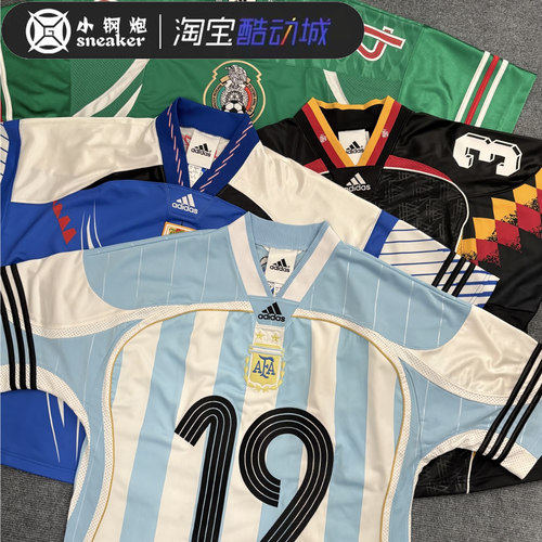 Adidas阿迪达斯V领复古宽松短袖
