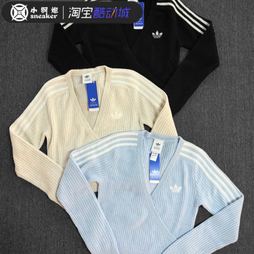阿迪达斯三叶草×Jennie联名开衫