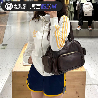 Adidas长袖Jennie同款拉链夹克