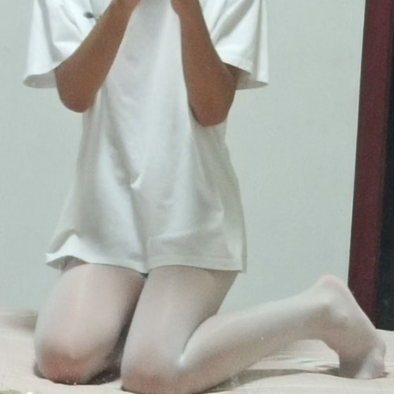 小男娘性感马油连裤袜糖果色拉链开口免脱马油袜油亮黑丝袜8D超薄