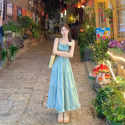 茶歇法式吊带超仙多巴胺连衣裙女
