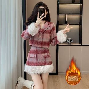 格子小香风套装女冬季新款小个子加棉加厚毛呢短外套半身裙两件套