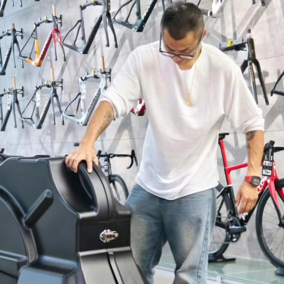 陈震同款慵懒风镂空冰丝纯色宽松长袖男装T恤内搭运动防晒上衣