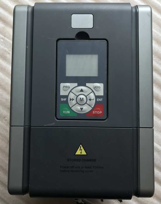 上海松顿变频器7.5千瓦TH6000L-4T7P5-PG5