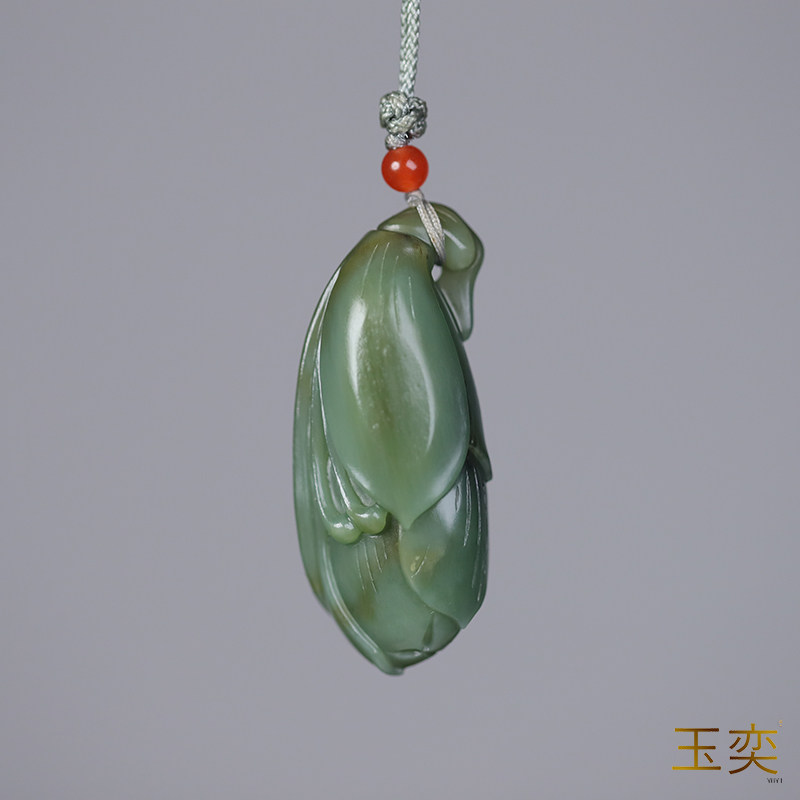 玉奕新疆和田玉籽料兰花吊坠