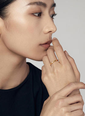 mistova舒展镶石戒指S925银镀金椭圆个性指环简约设计原创