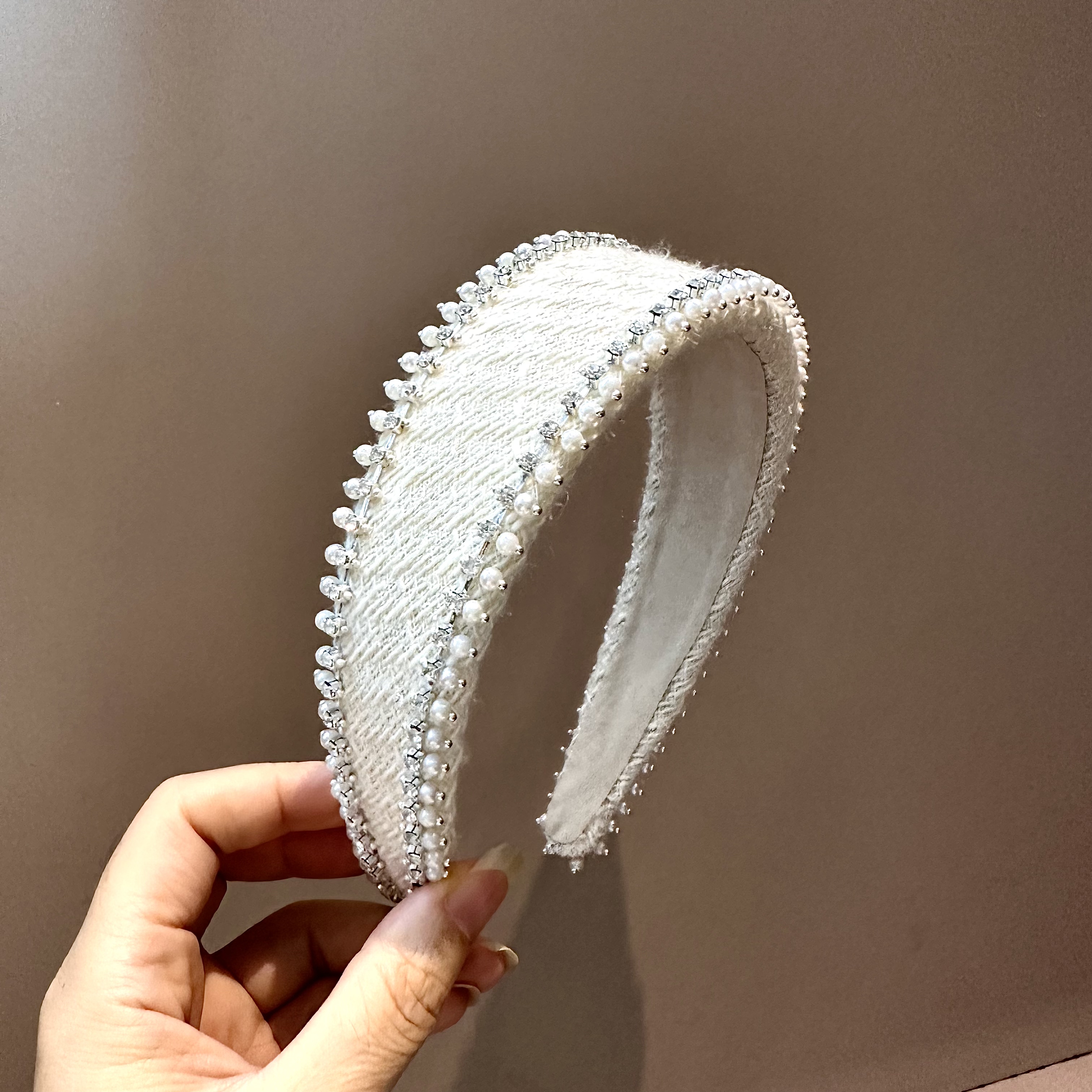 轻奢贵气发箍富家千宽边高级感珍珠发箍新款百搭洋气外出压发头饰