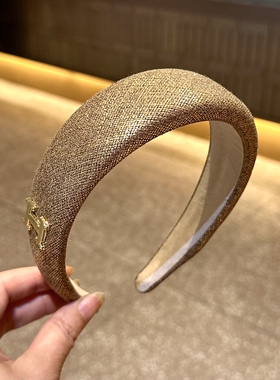 富贵金字母发箍千金感高颅顶百搭气质头箍宽边外出压发法式复古女