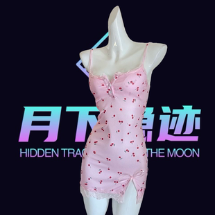 月下隐迹樱桃丸子性感睡裙女仆碎花蕾丝内衣情调诱惑纯欲风qqny