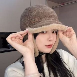 户外女士骑车保暖防寒风护耳帽新款百搭冬季加绒滑雪鸭舌可戴头盔