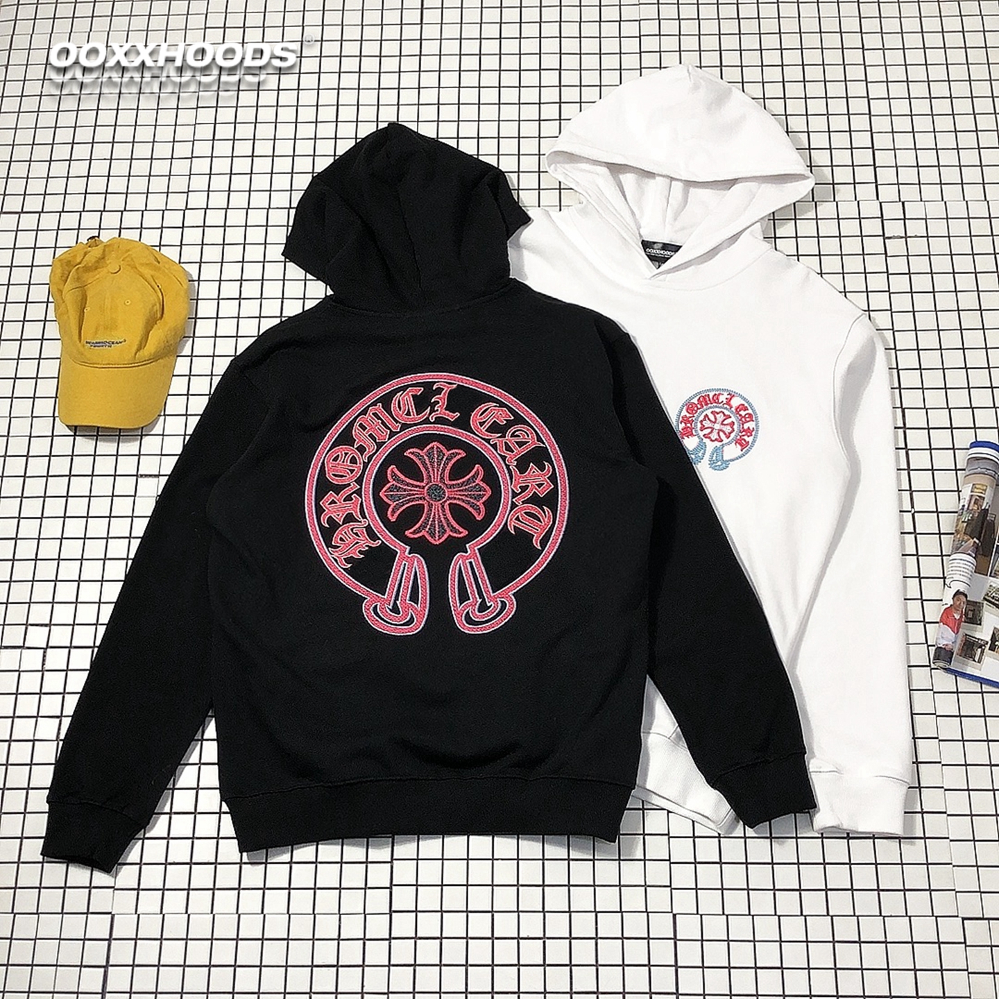 粉蓝配色线条刺绣马蹄十字架卫衣