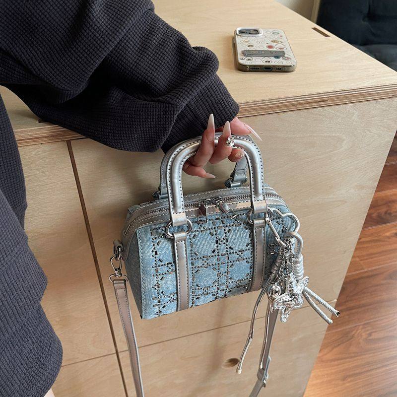 韩版简约百搭小众手提圆筒包包女式2025夏季新款时尚斜挎波士顿包