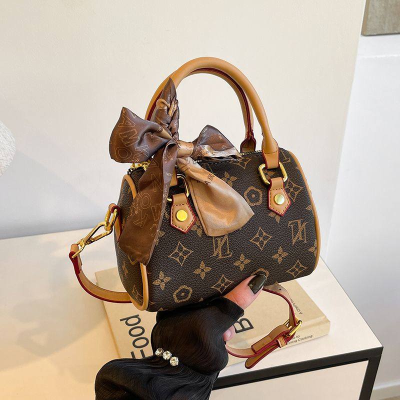 高级感包包2025新款老花枕头包波士顿单肩斜挎包印花女包手提包